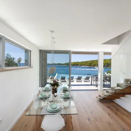 Fuxbau Zadar Mit Boot 别墅