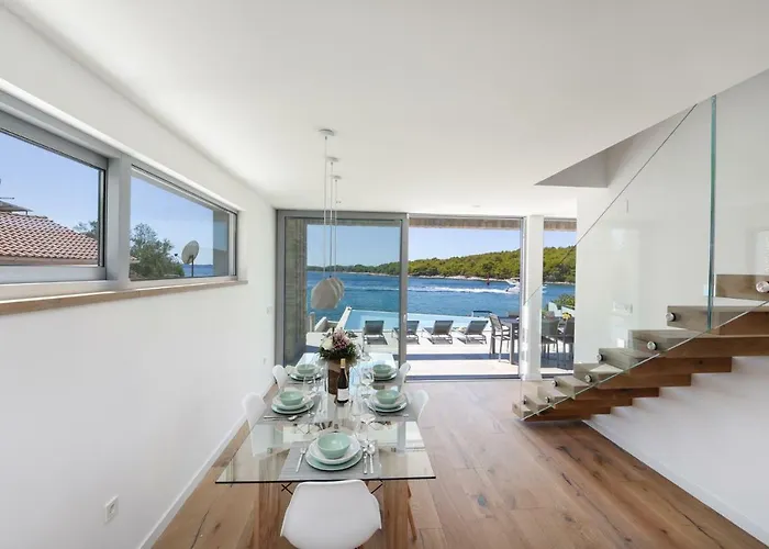 Fuxbau Zadar Mit Boot Villa