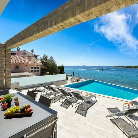 Villa Fuxbau Zadar Mit Boot Ždrelac